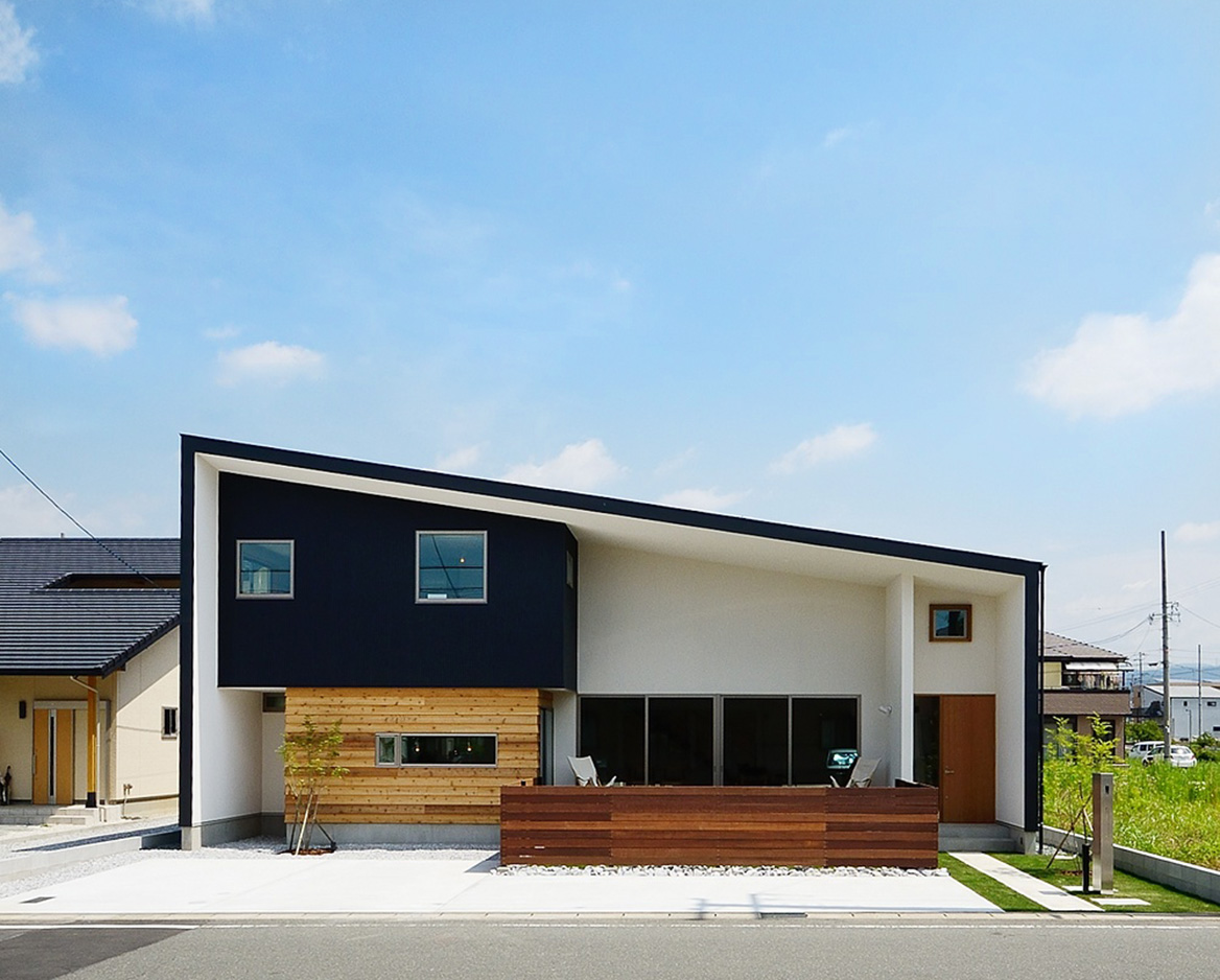 平屋 おしゃれな平屋のデザイン 重量木骨の家 選ばれた工務店と建てる木造注文住宅