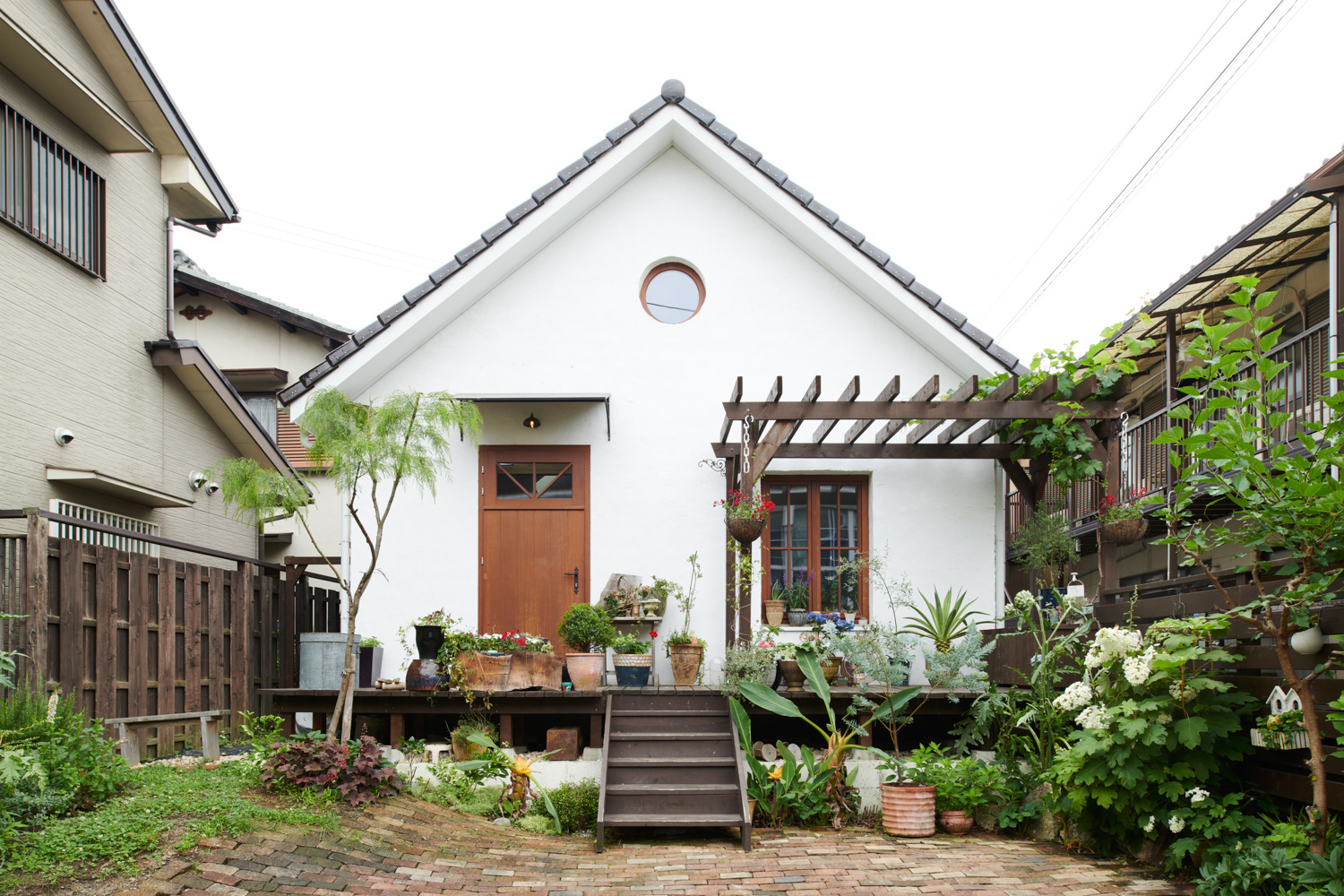 三角 屋根 の 平屋