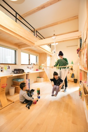 使い勝手の良い2部屋つなぎの子供部屋