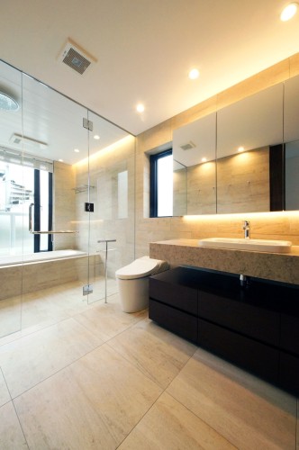 洗面所はデザイン次第で ホテルのようなワンランク上の極上空間になる 重量木骨の家