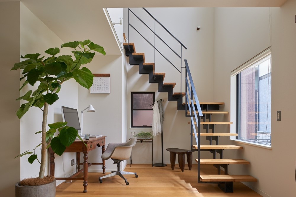 デザイン次第で 家の印象は大きく変わる 参考にしたい 階段デザイン7選 重量木骨の家