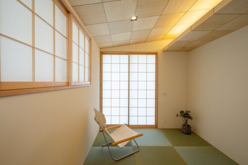 勾配天井がおしゃれな和室