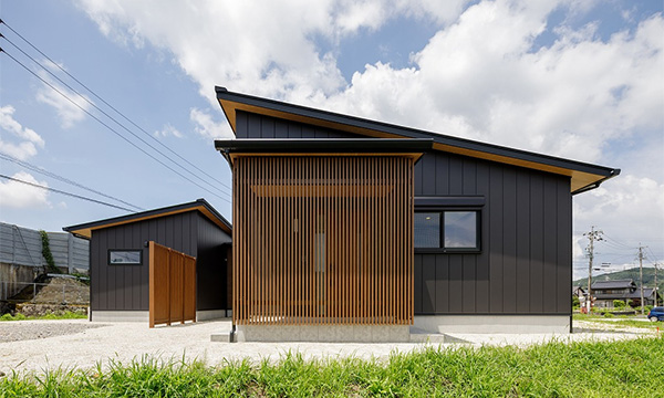 中庭のある和モダンの平屋の家　岐阜県恵那市