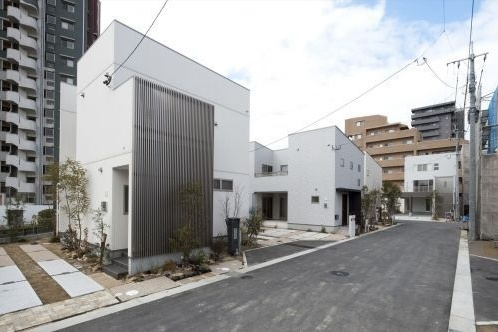 敷地の形状を活かした家