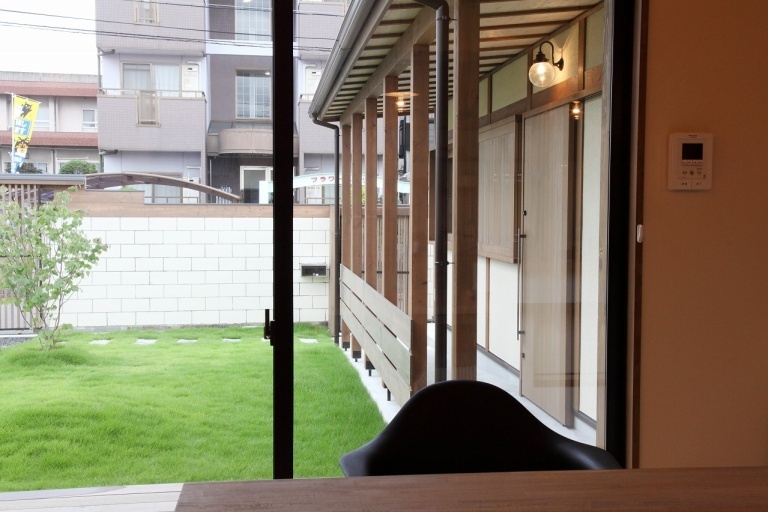 平屋風のおしゃれな家｜木造住宅×縁側×中庭