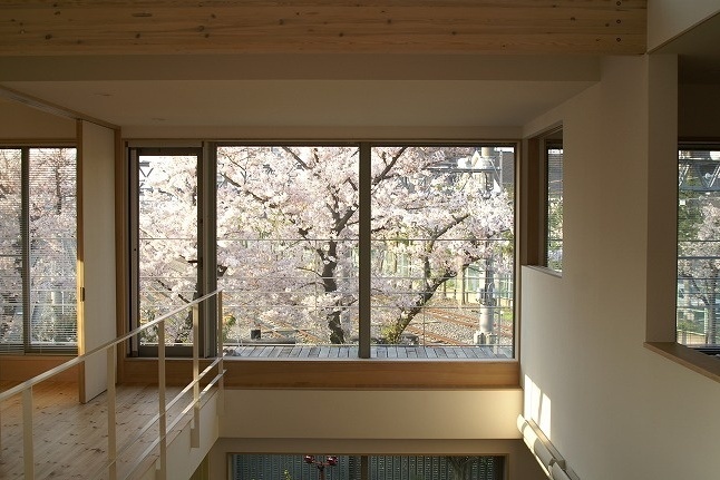 借景と大開口 絶景を楽しむ暮らし｜重量木骨の家 選ばれた工務店と建てる木造注文住宅