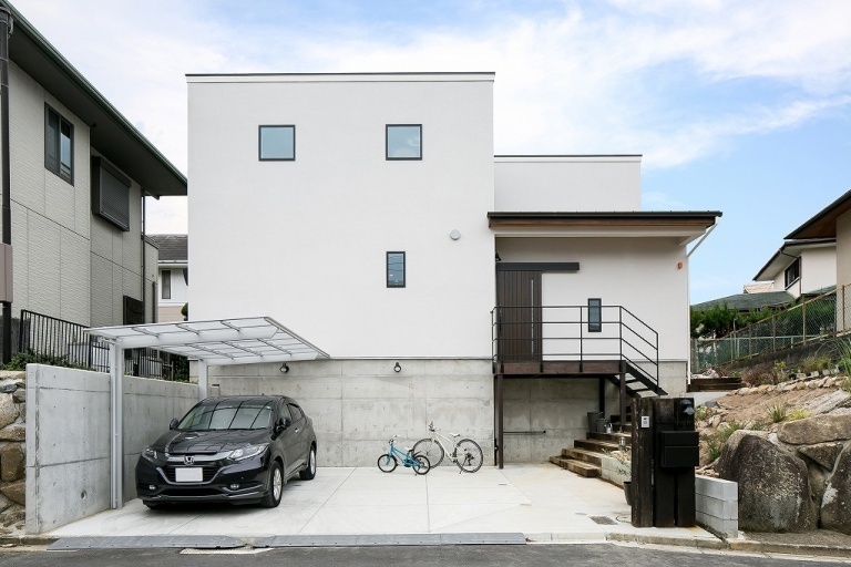 大開口で中庭と繋がる郊外型住宅【奈良】