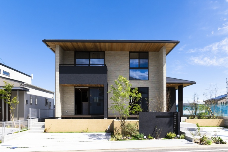 木の風合いが感じられる木造住宅