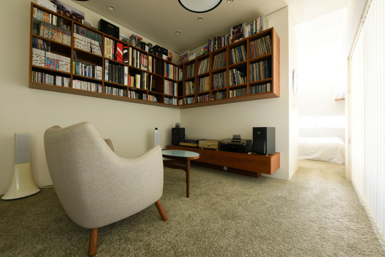 コレクションのレコードがすっきり収まる 書斎・趣味の部屋