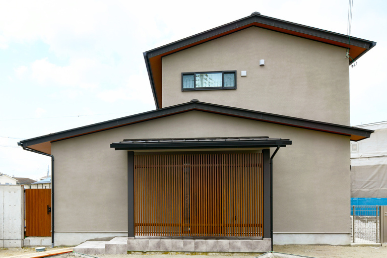 アウトドアリビングが日常を豊かにする重量木骨の家 | 滋賀県守山市