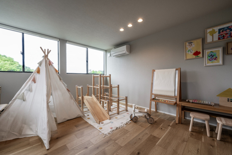 【神戸】子供部屋は窓の位置で目線を上に　優しい光を浴びる採光設計