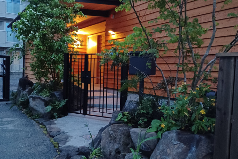 趣きと遊び心が同居する家