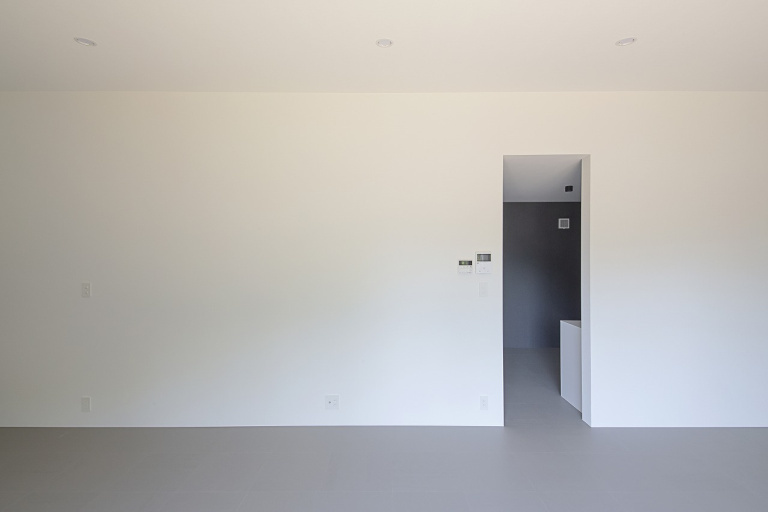 削ぎ落とした先にある、ふたりの平屋暮らし。