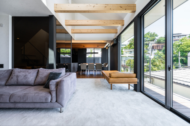 【神戸】街を眺める研鑽の家