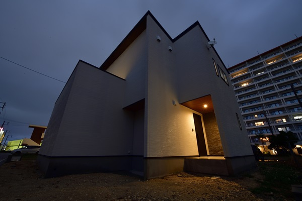 【福岡・沖縄】プライベートテラスのある家