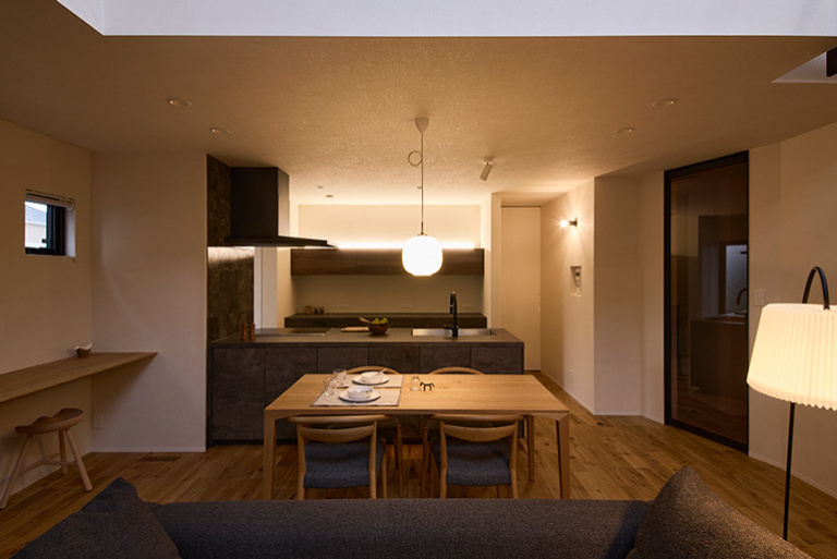 吹き抜けのある家