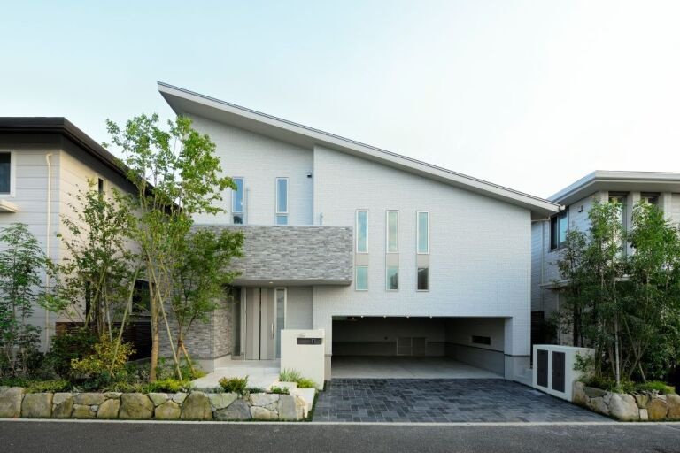 【福岡・沖縄】ガレージハウス＋スキップフロアリビング