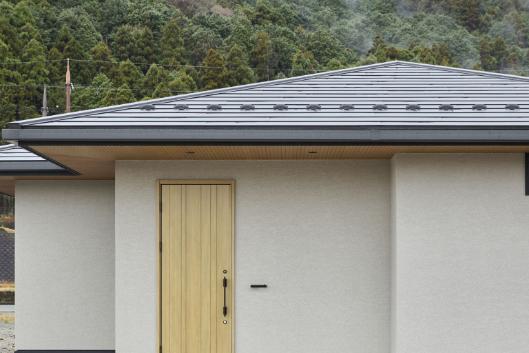 自然と暮らす のびやかな平屋