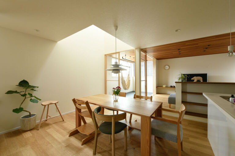 狭小住宅3階建ての木の家 | 滋賀県大津市