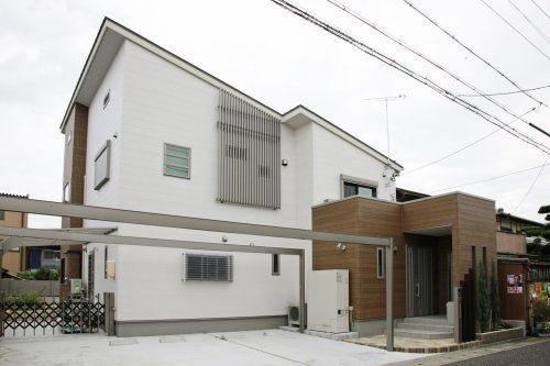 シンプルな片流れの屋根