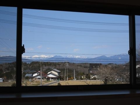 『絶景を取り込み住まう家』