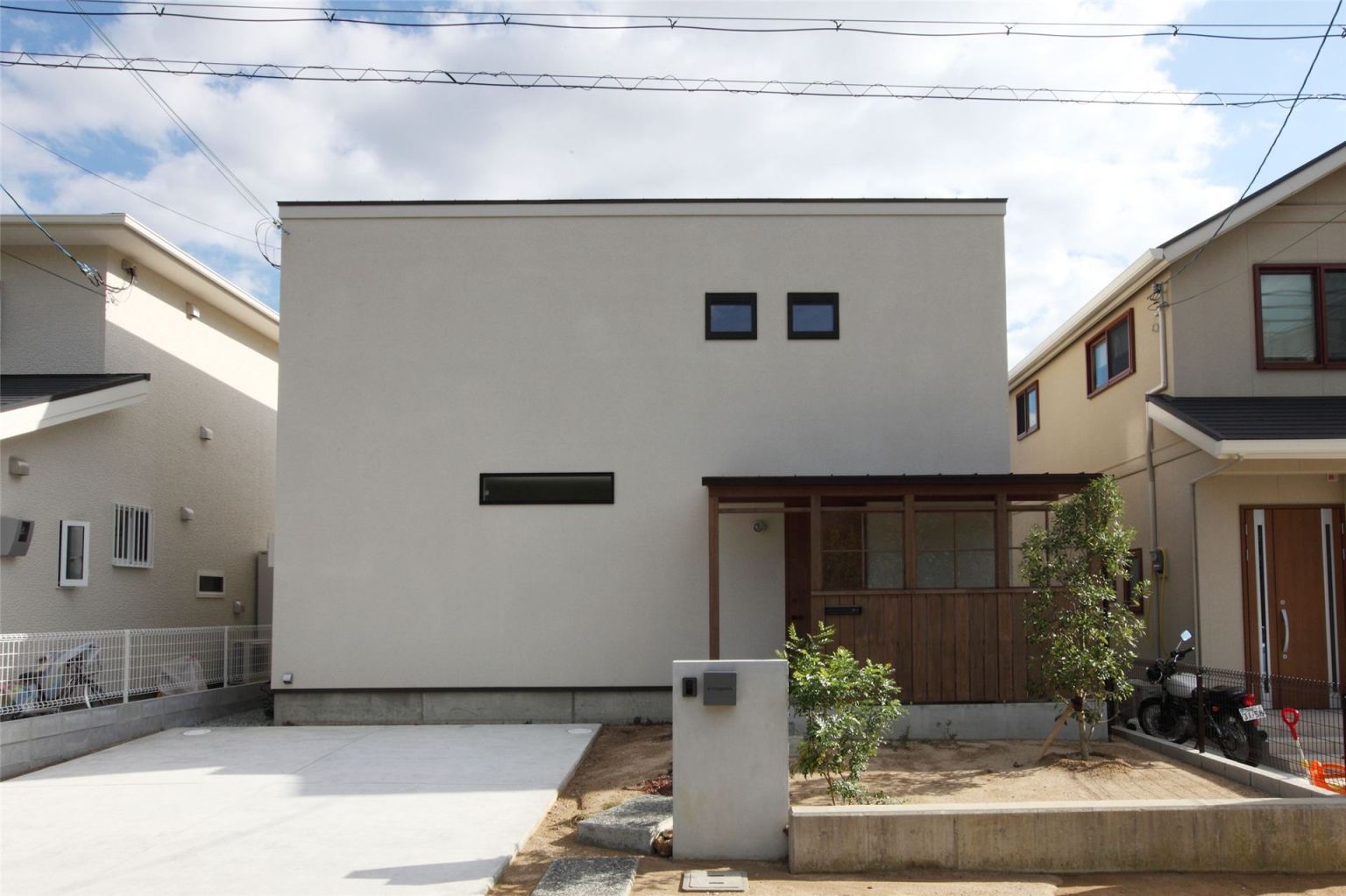 郊外で景色を楽しめる暮らし｜木造住宅×中庭×おしゃれな家