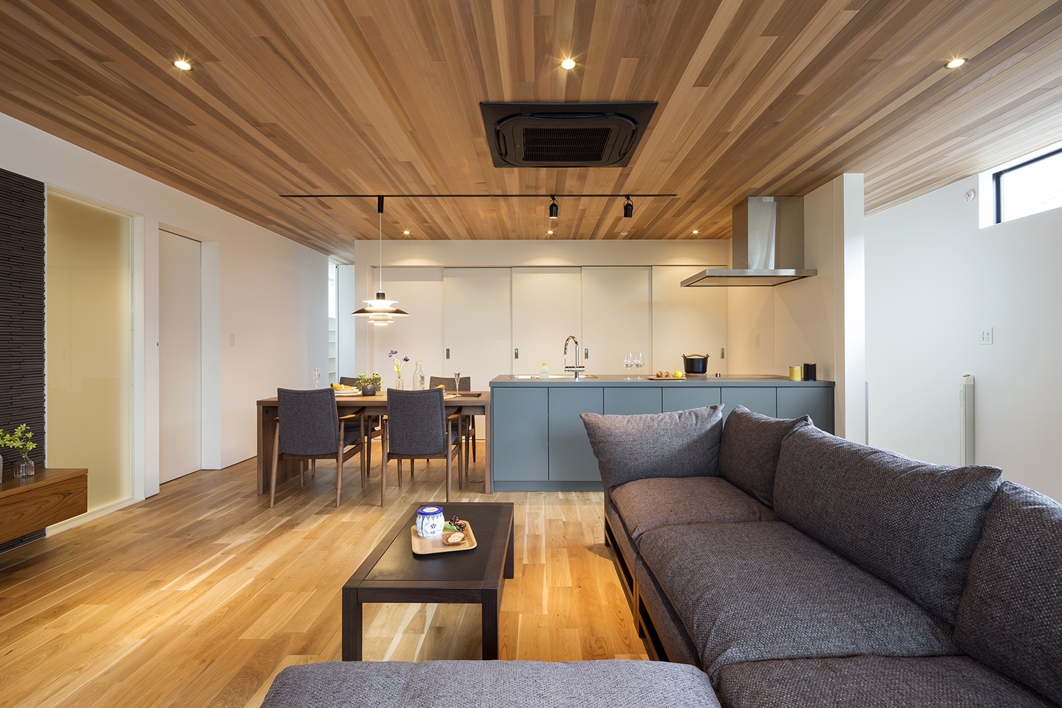 Ot House リビング 重量木骨の家 選ばれた工務店と建てる木造注文住宅