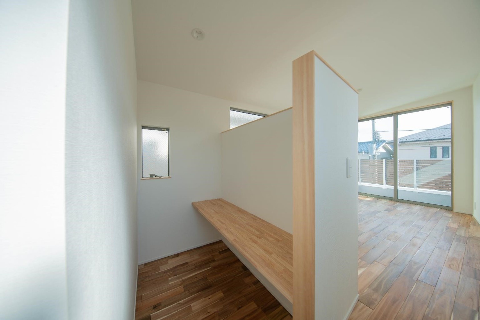 ワークスペースを備えた寝室|注文住宅×フレキシブルに暮らす×2階建て