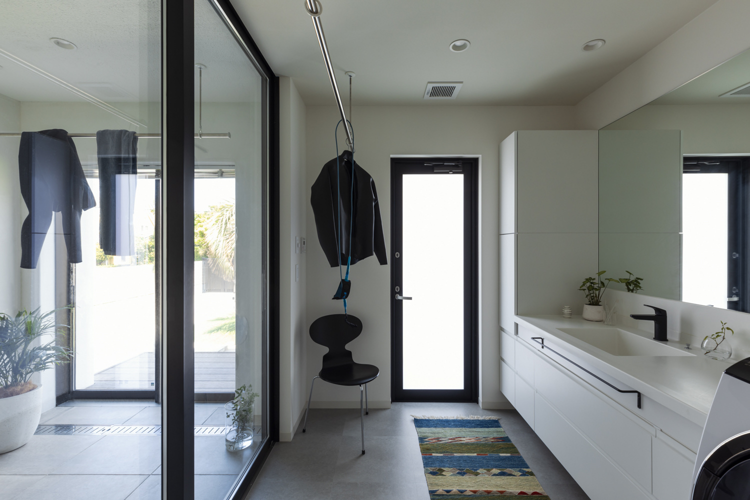 S HOUSE
