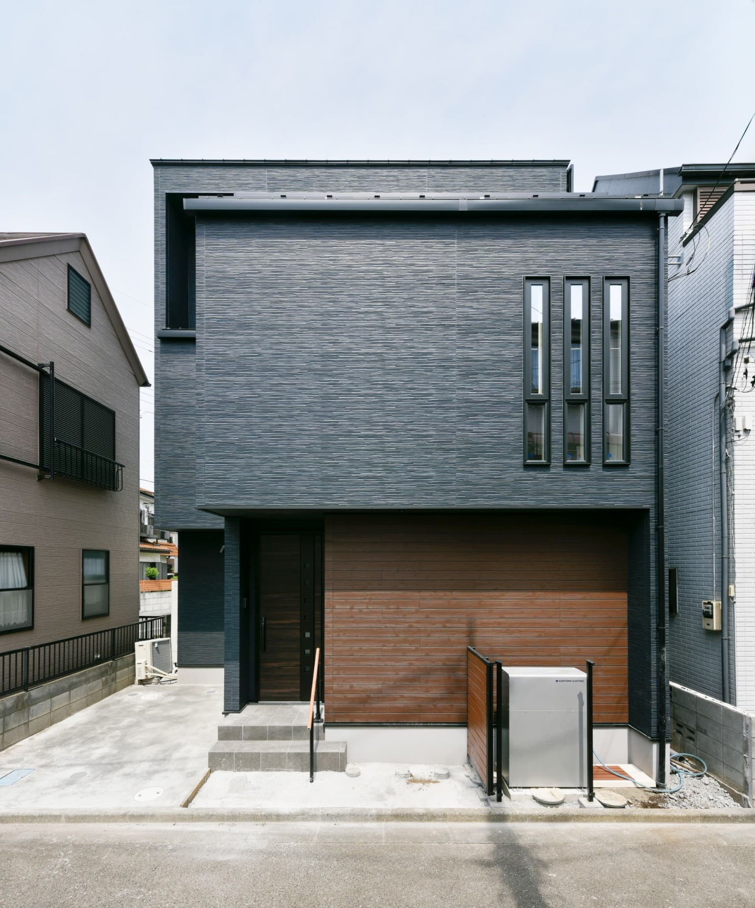 約23坪の３階建て狭小住宅