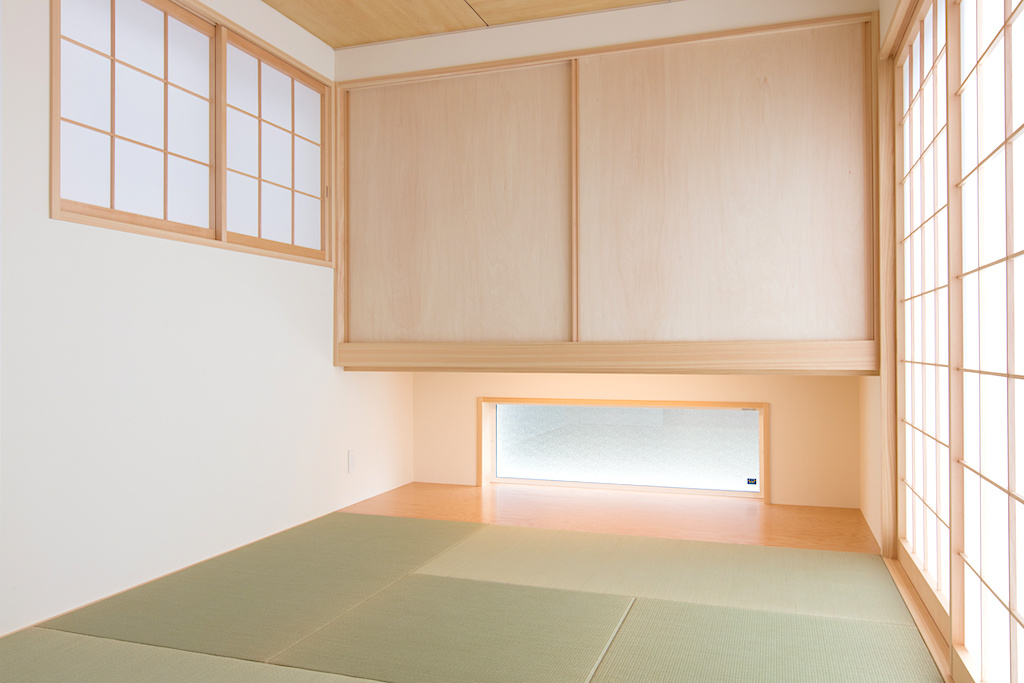 太陽のあたたかな光、和室がもたらす安らぎの場