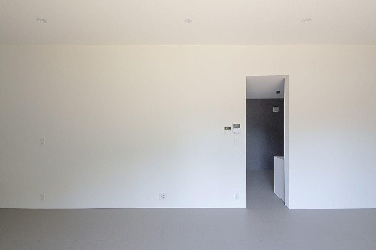 削ぎ落とした先にある、ふたりの平屋暮らし。