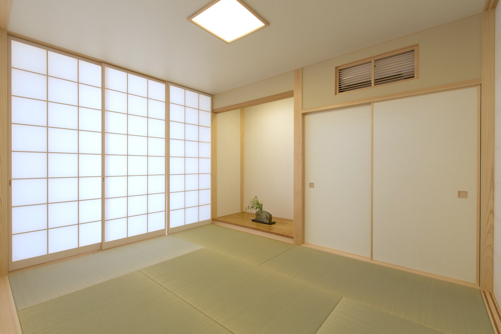 やわらかな光に包まれる、くつろぎの和の間