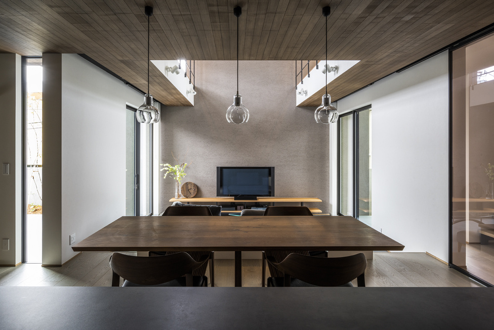 【大阪】スキップフロアを設けたリビングダイニング