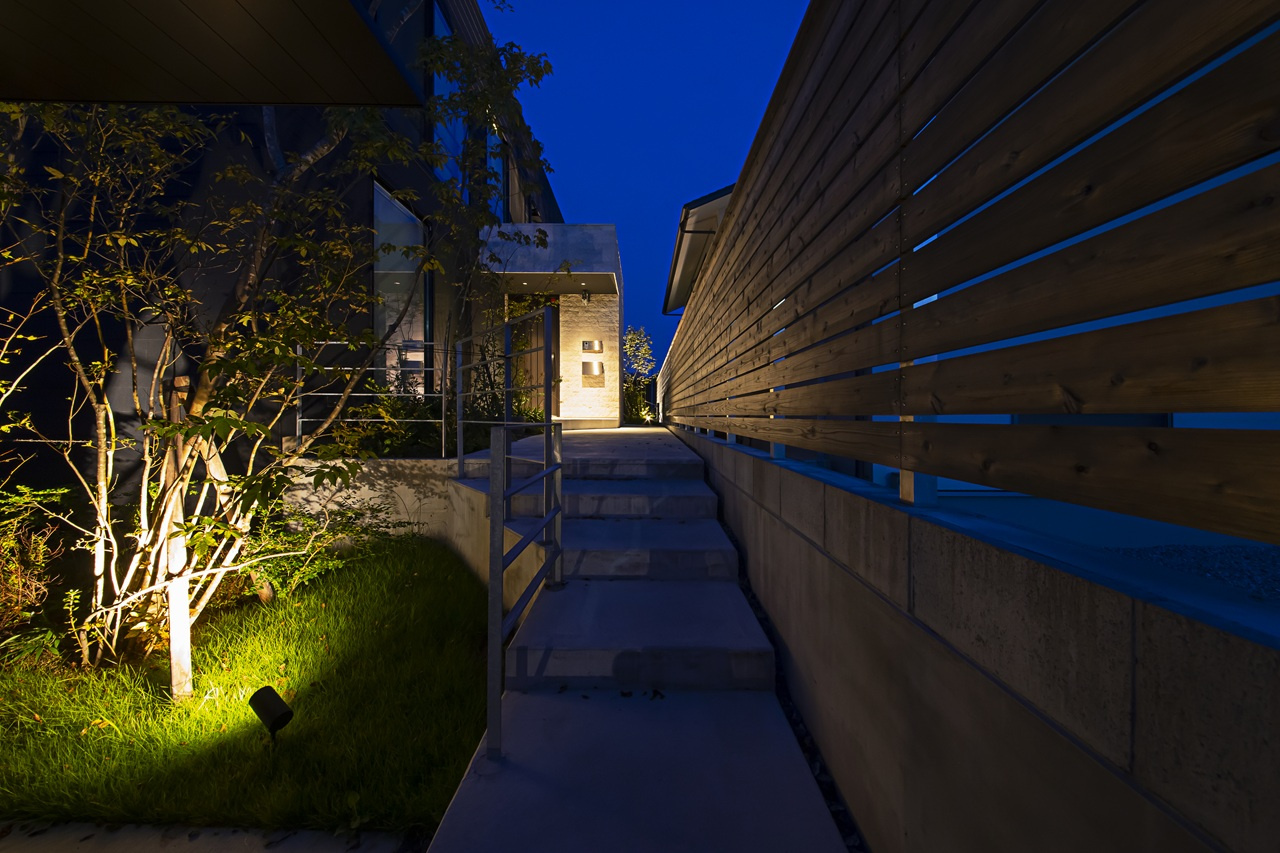 【静岡県浜松市】開放的な大空間を叶える、上下階分離型の完全2世帯住宅【静岡県