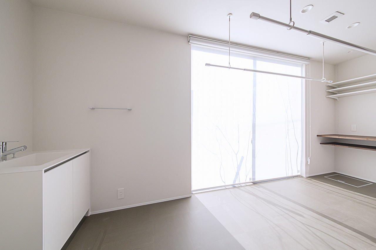 【静岡県浜松市】開放的な大空間を叶える、上下階分離型の完全2世帯住宅