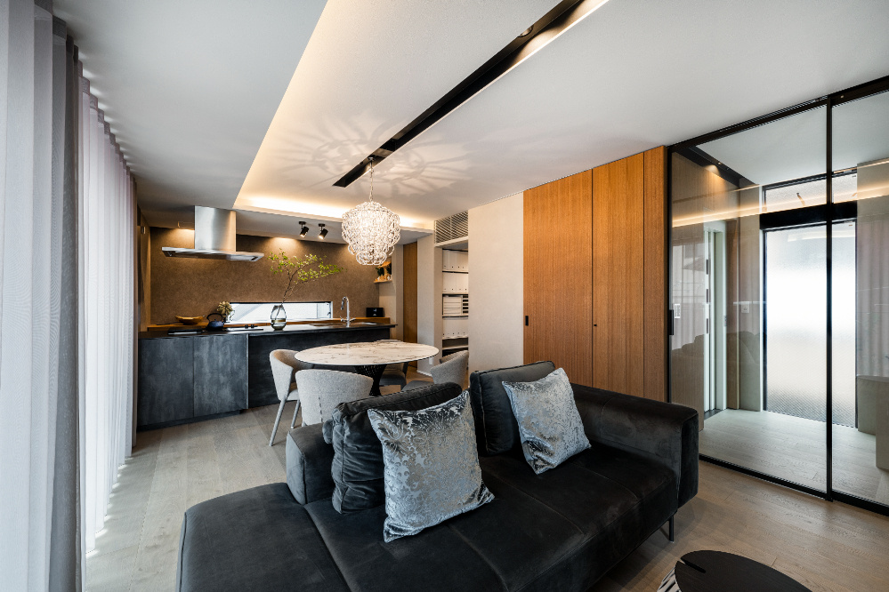 【神戸】間接照明が灯る、落ち着いた雰囲気のLDK