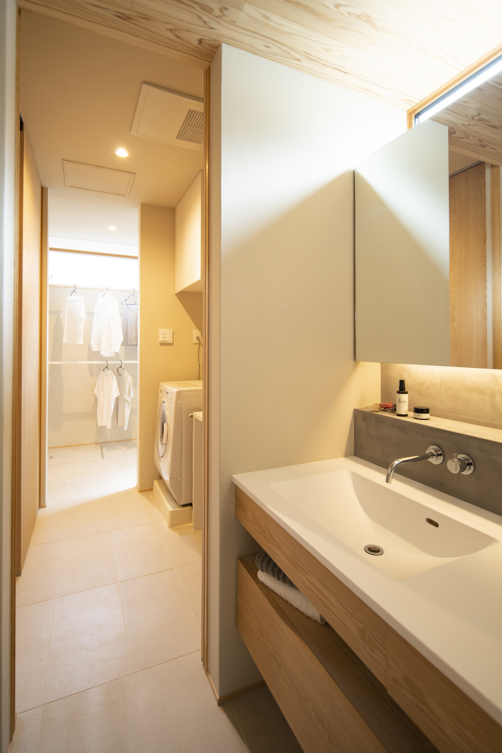 京都に生き続ける家｜重量木骨×スキップフロア×アウトドアリビング