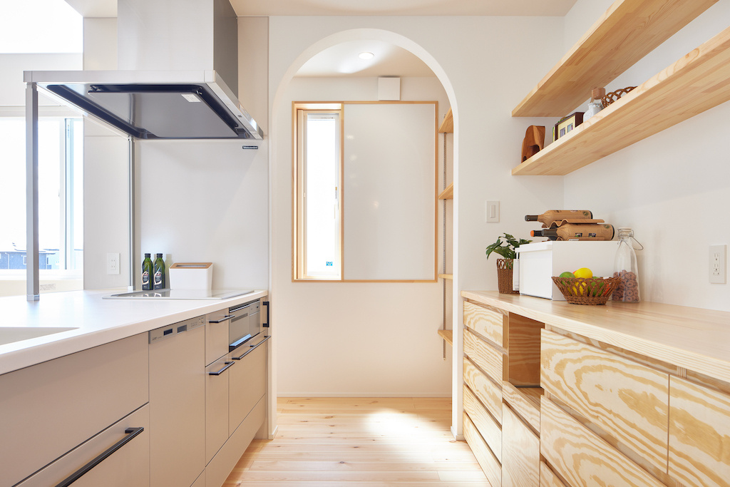 自社大工とつくる造作背面収納