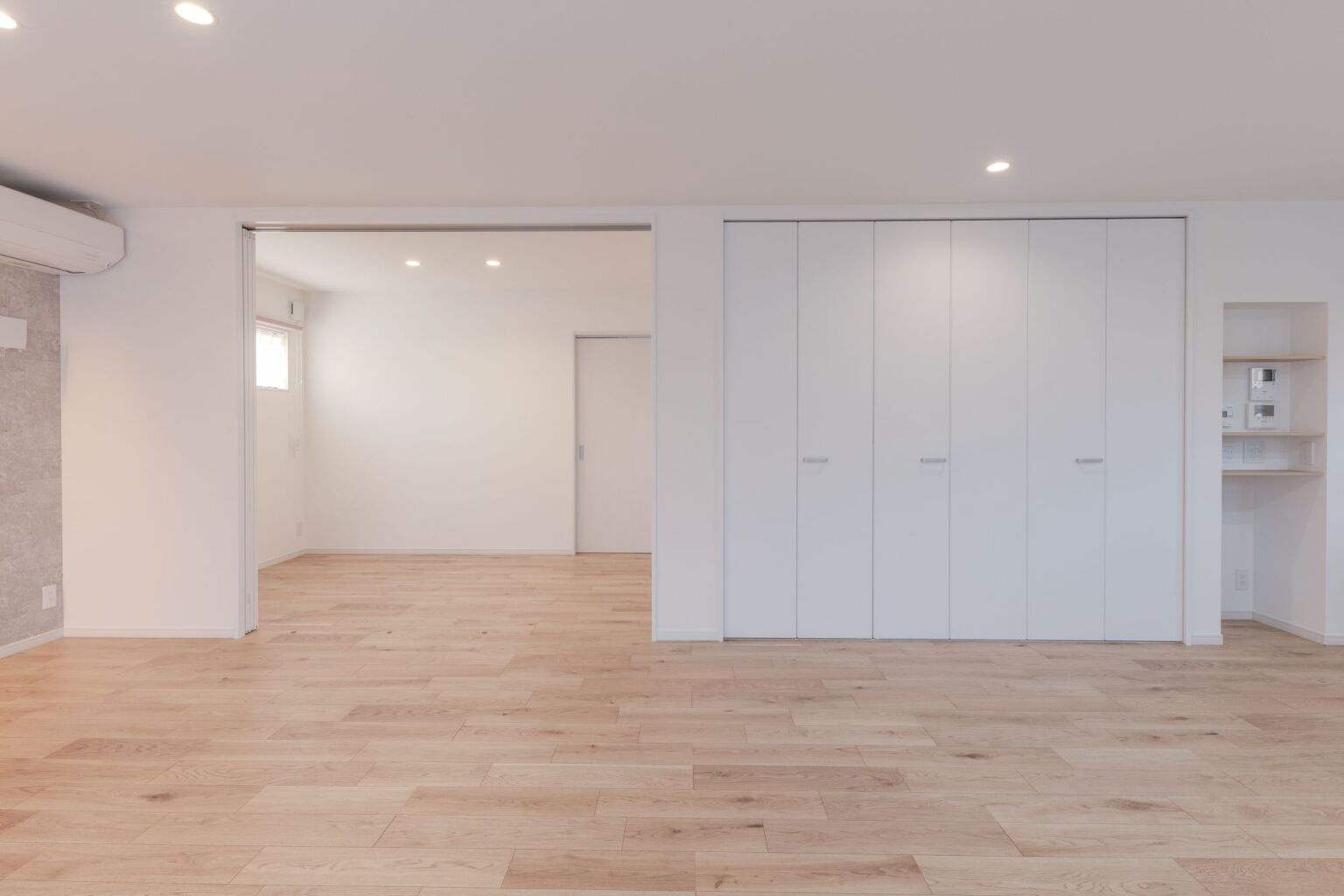 LDKの奥の部屋は、間仕切りができる