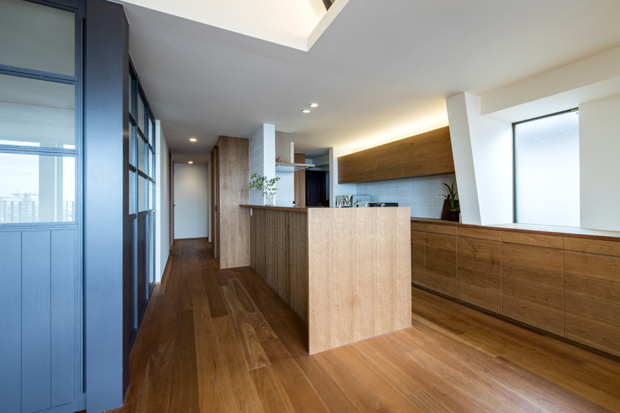 神戸　ガレージハウス　書斎　アウトドアリビング