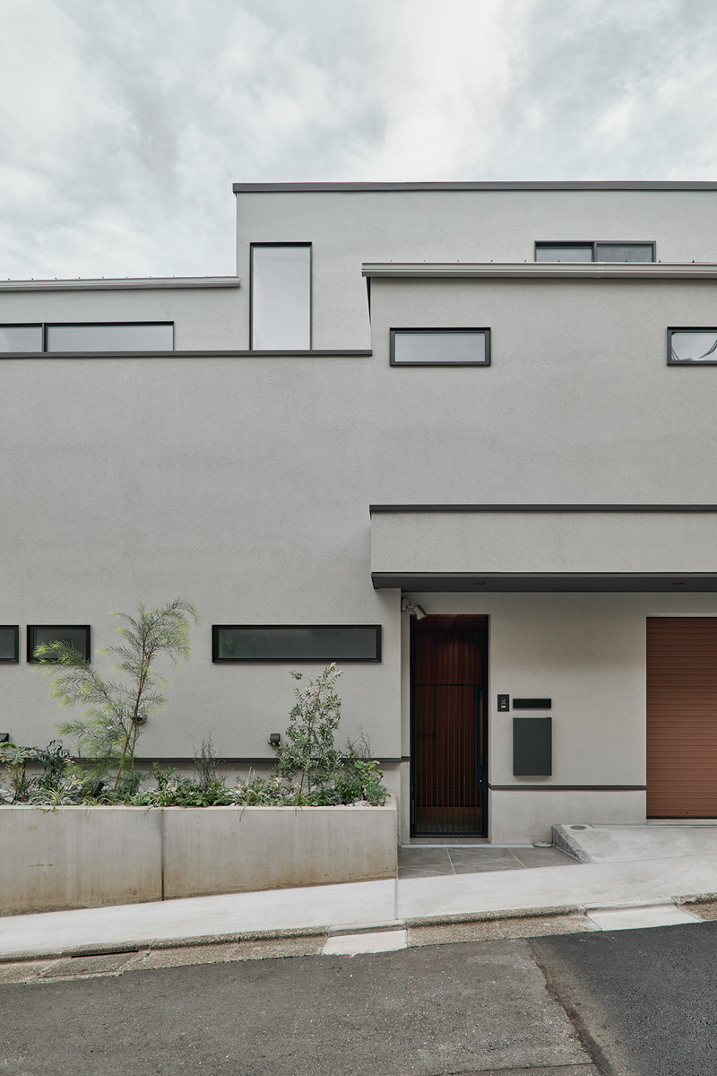 グレー基調の柔らかな外観