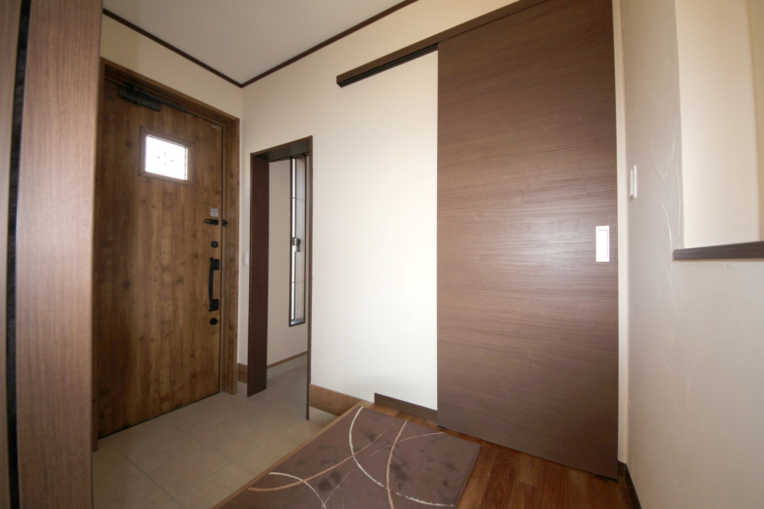 元気家族に助かる大容量シューズクローク