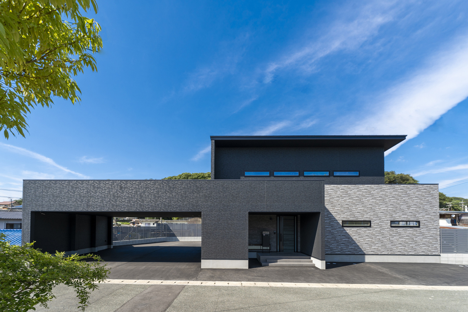 【福岡・沖縄】９ｍスパンのガレージハウス