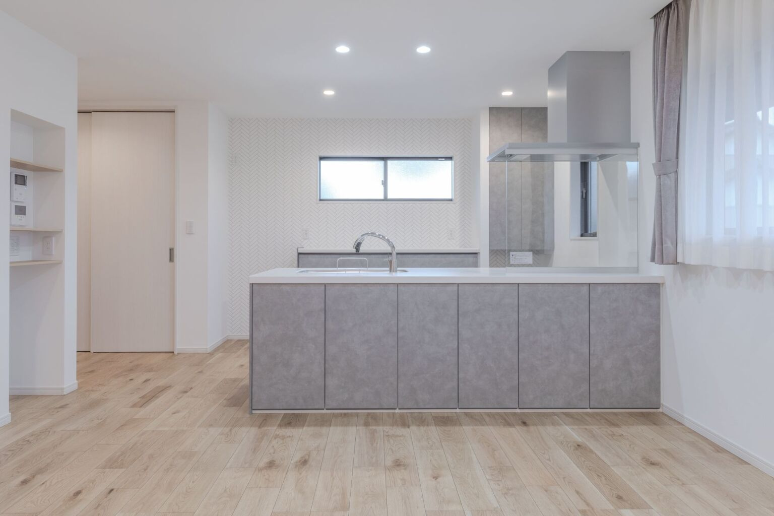 グレー×キッチン