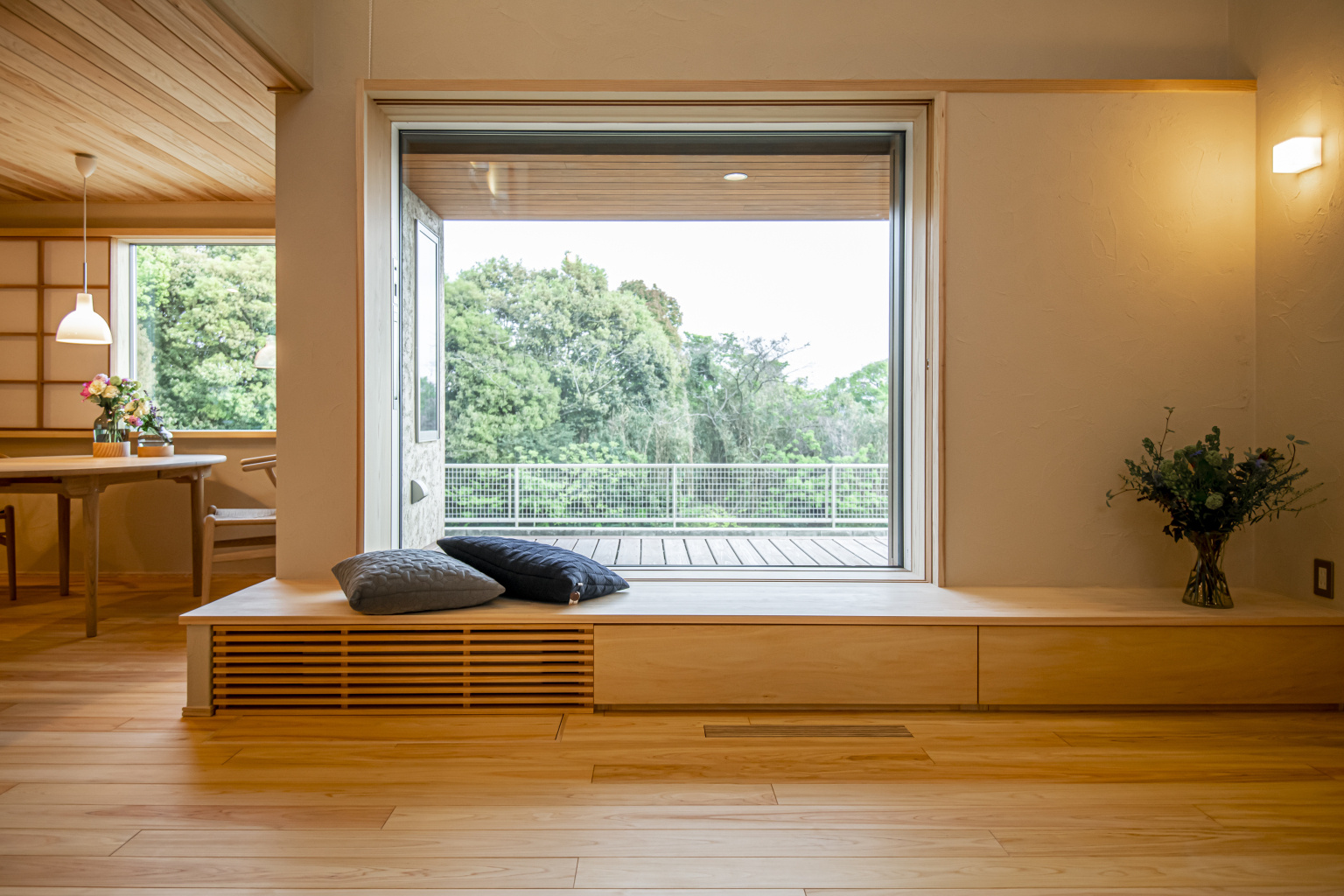 ロケーションに合わせたピクチャーウインドウ