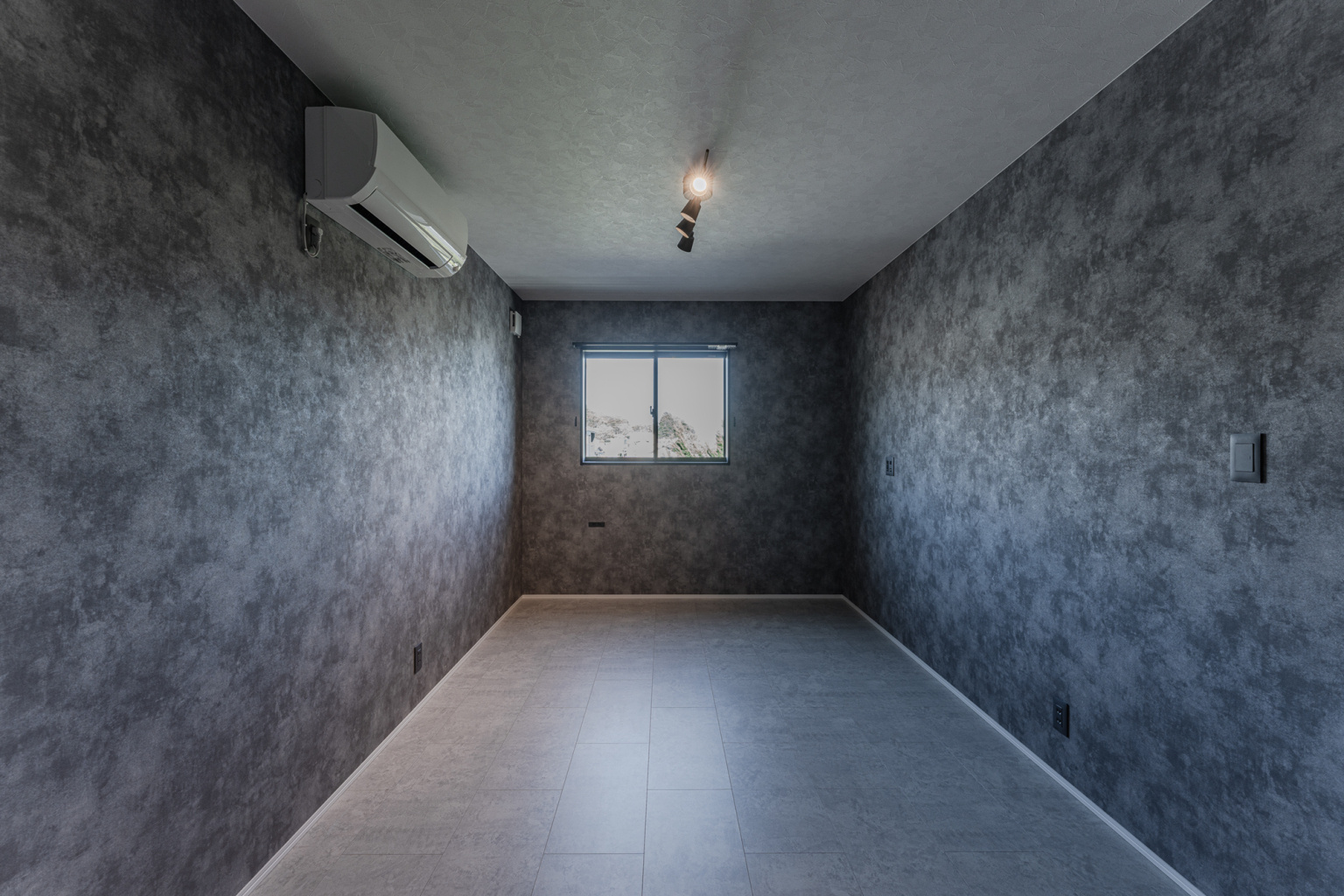 旦那さまの趣味のお部屋