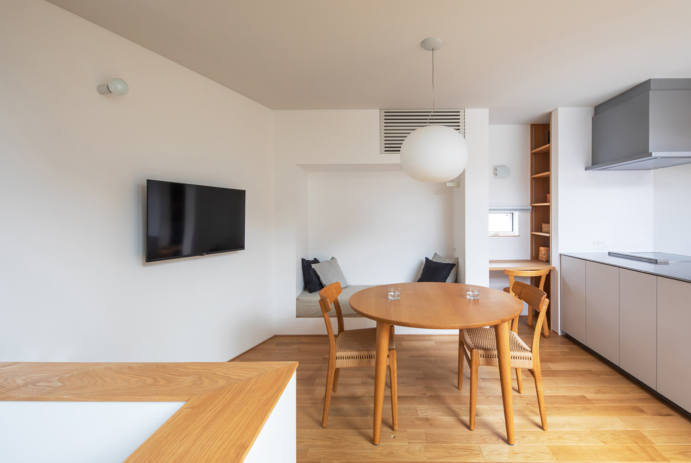 心地よいヌックのあるLDK