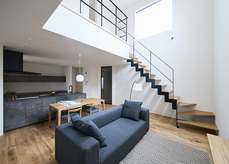 吹き抜けのある家