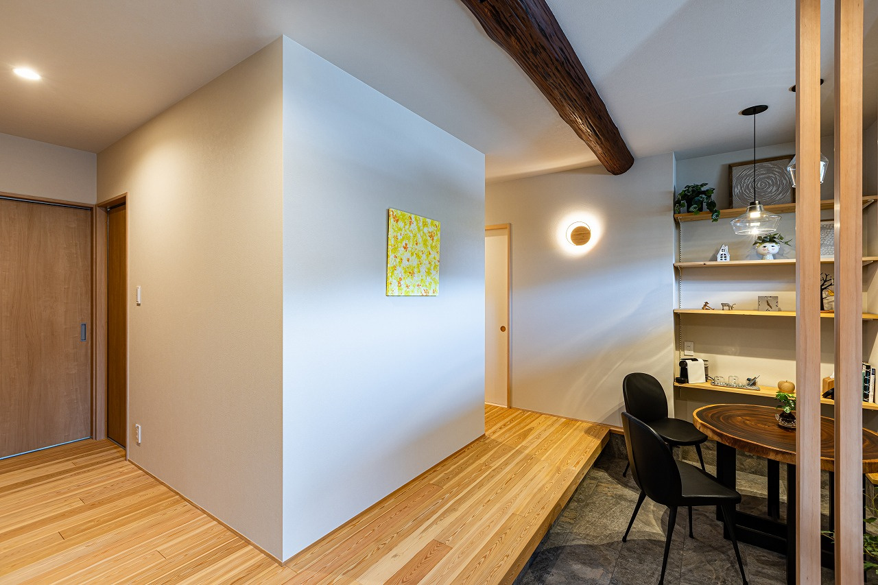 無垢床の玄関ホール